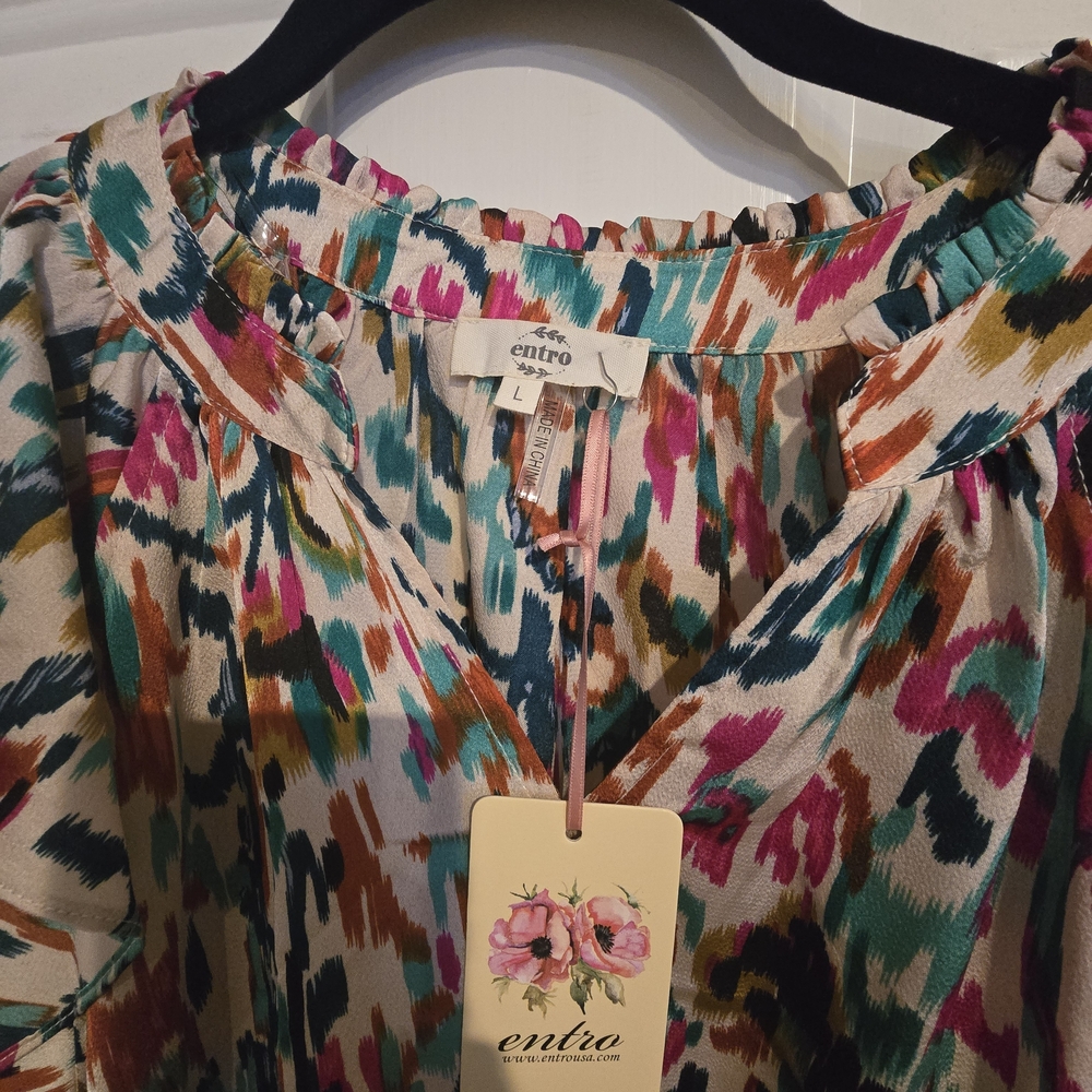Entro Multicolor Abstract Blouse - Picture 3 of 4